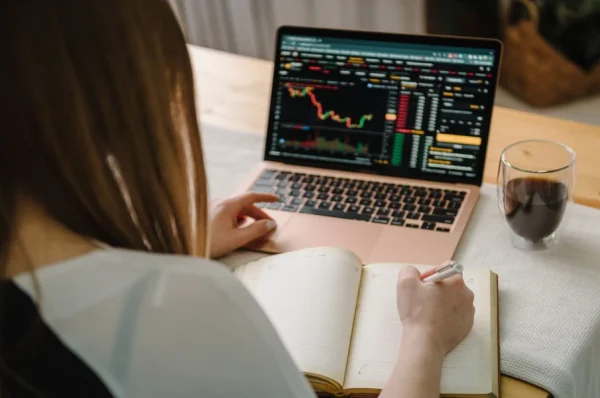 How ETFs Can Help Singapore Investors Diversify Across Global Markets